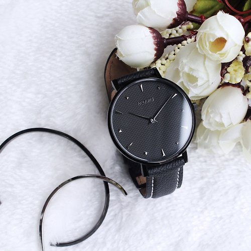 MEDOTA Luxury HOPE 系列花紋錶面簡約真皮錶帶手錶 / HO - 12402 黑色