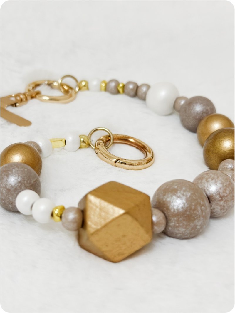 Beauty and the Beast Children's Necklace - สร้อยคอ - ไม้ หลากหลายสี