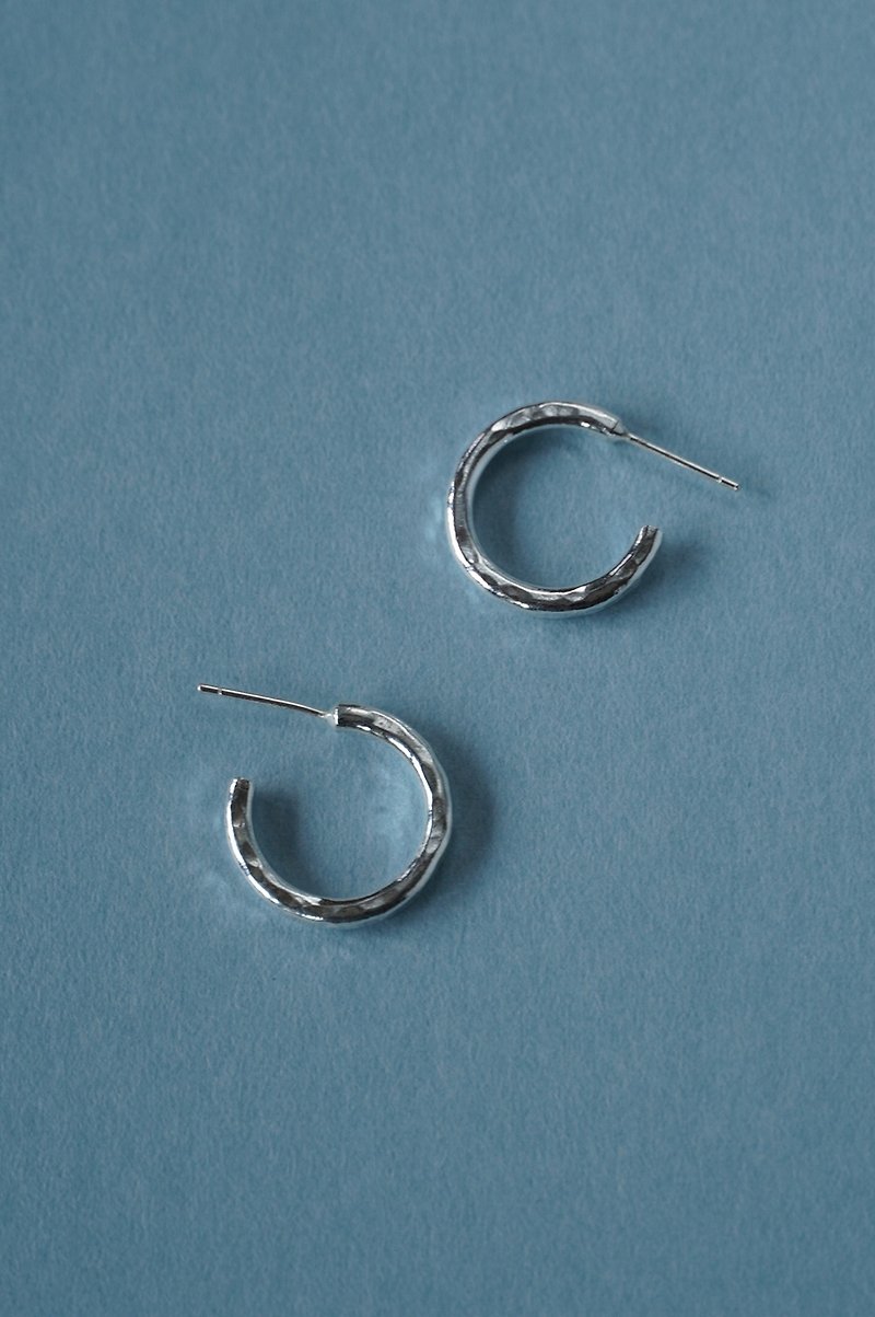 Knock Earrings | 2.5mm - Earrings & Clip-ons - Sterling Silver 