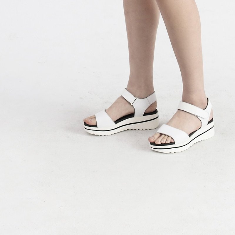 【In stock】Platform sandles - รองเท้าลำลองผู้หญิง - หนังแท้ ขาว