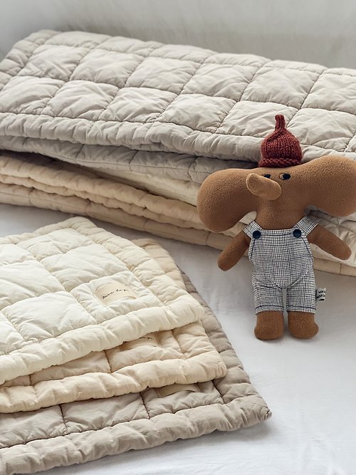 Mini hapi 絎縫方格床單 兒童寶寶吸汗床墊
