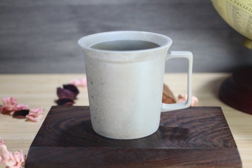 自然釉文創工作室 【母親節禮物】240ml 柴燒天然落灰 方韻杯 咖啡杯 臺灣鶯歌製