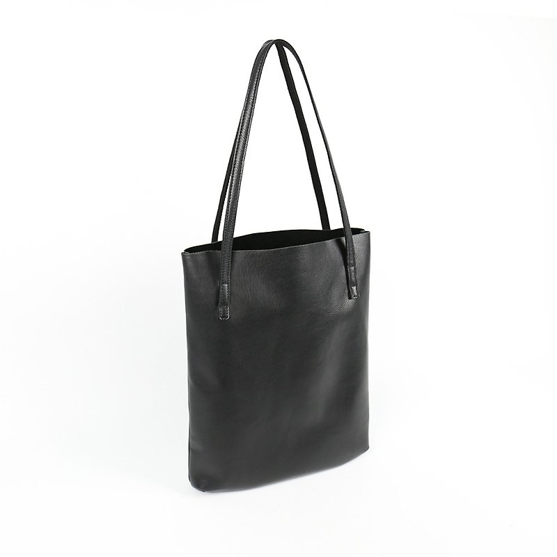 Austen Simple Classic Tote Bag - Black - กระเป๋าแมสเซนเจอร์ - หนังแท้ สีดำ