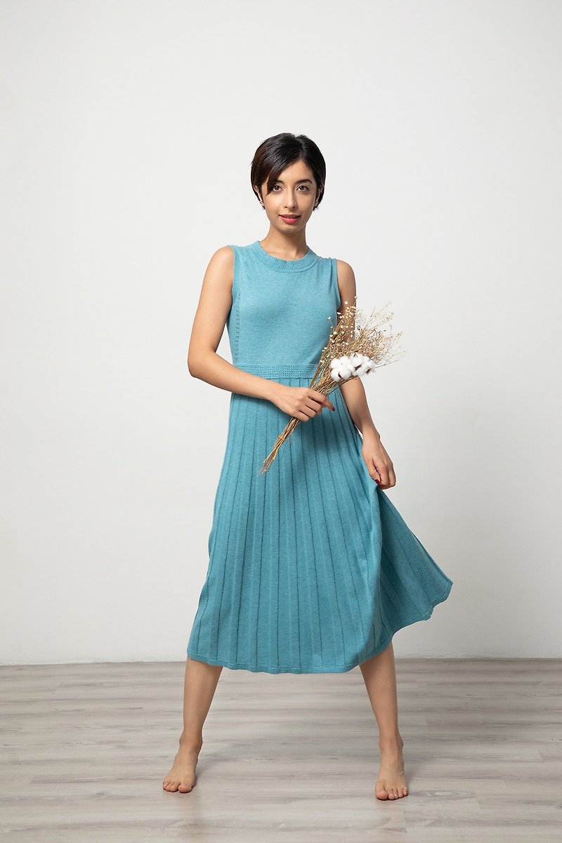 通花針織法式優雅氣質連身裙 長裙 - 淺藍色 香港品牌 環保時尚 - 洋裝/連身裙 - 棉．麻 藍色