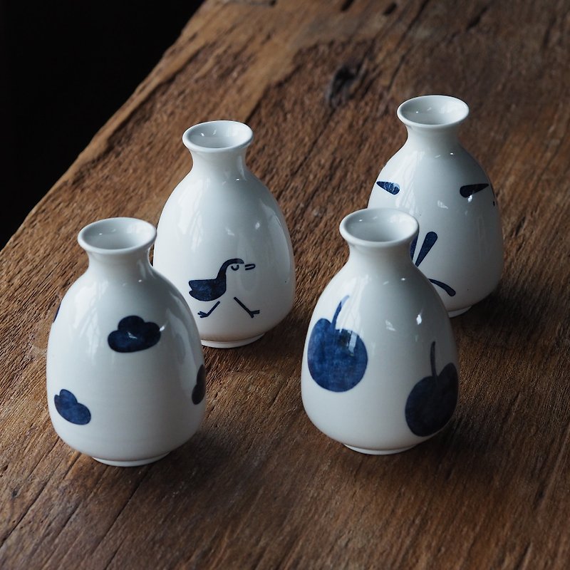 Sake pot/flower vessel【Funny】【Sweet】【Eternal Life】【Midsummer】 - Bar Glasses & Drinkware - Porcelain White