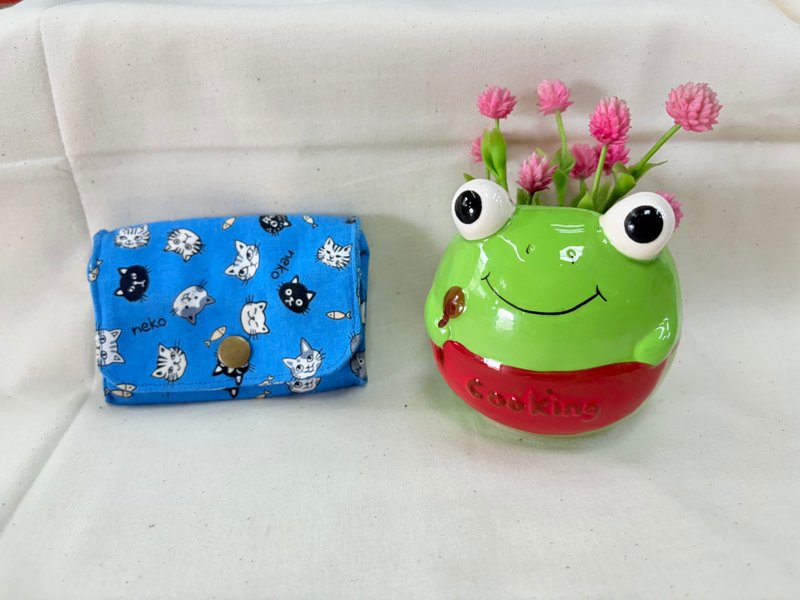 折疊小包-藍色貓貓 - 錢包/皮夾/長短夾 - 棉．麻 多色