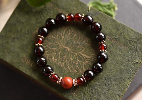 CaWaiiDaisy Handmade Jewelry 紅石榴石+橙石榴石+紅碧玉鍍金綴鑽手鍊