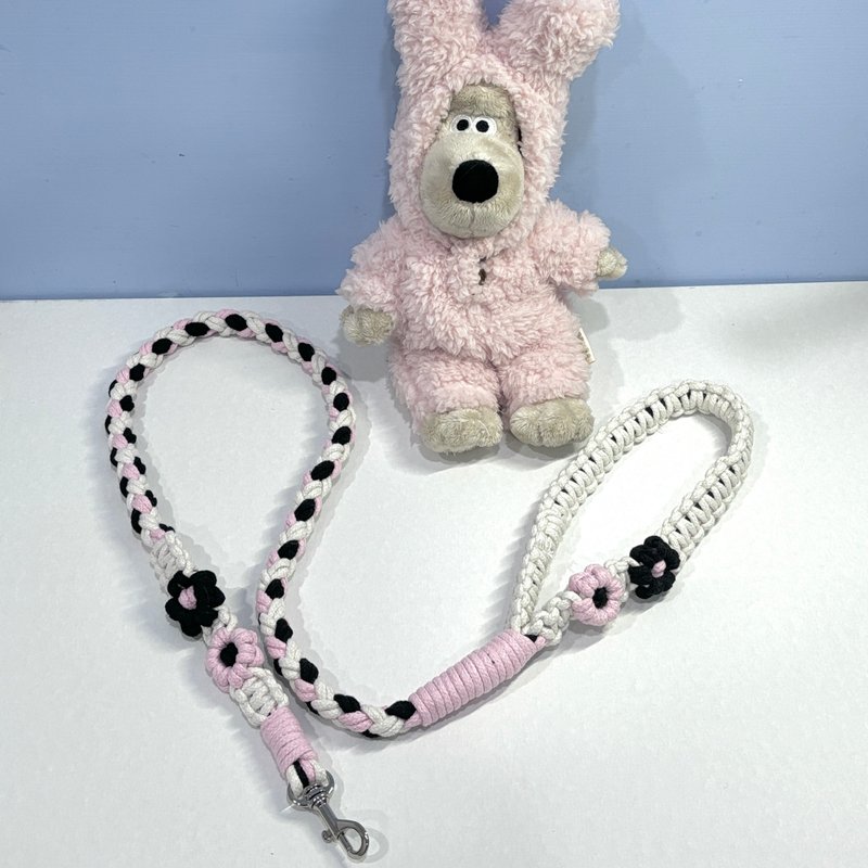 Leash black and pink color hand-woven pet leash - Collars & Leashes - Cotton & Hemp Pink