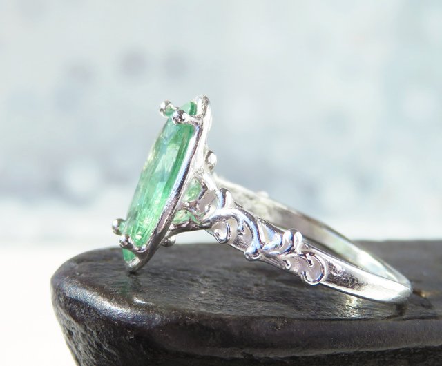 グリーンカイヤナイト リング / Green Kyanite Ring () - ショップ