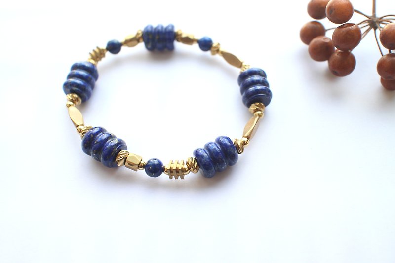 Blue sea- Lapis brass bracelet - Bracelets - Other Metals Blue
