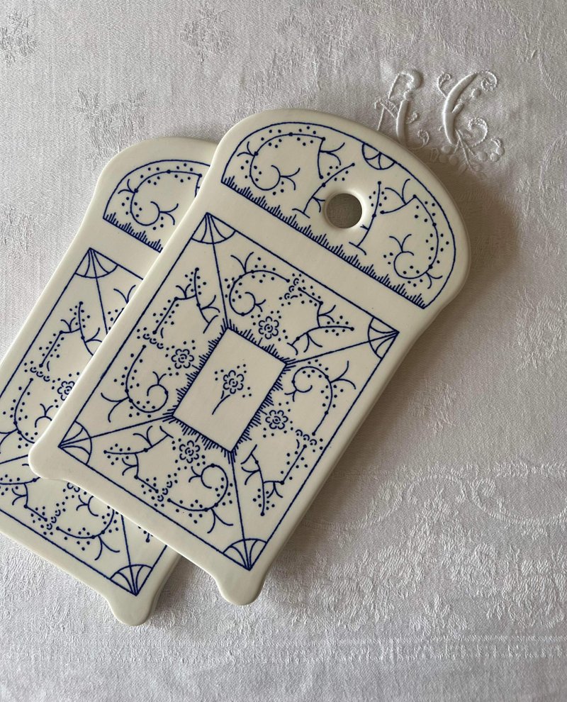 Tangcao Xiaohuaer porcelain tablet - จานและถาด - เครื่องลายคราม 