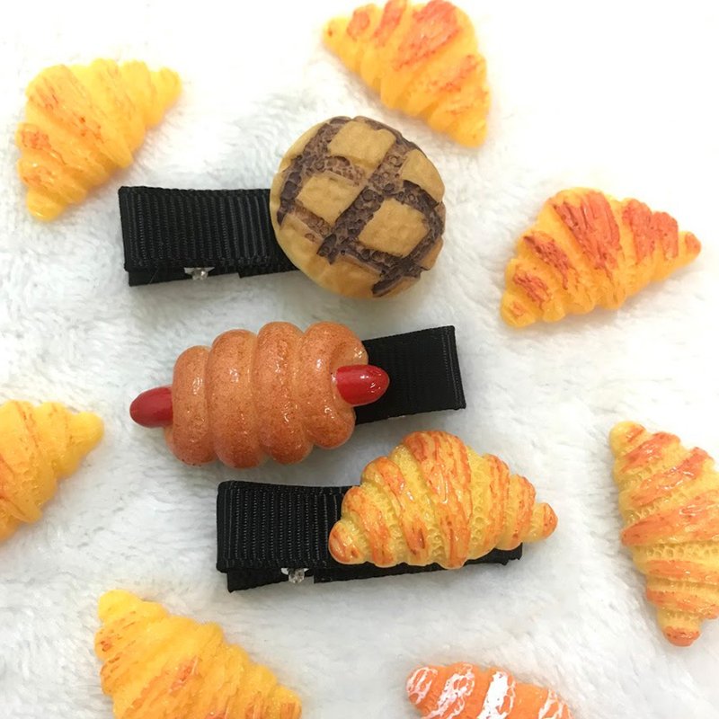 Freshly baked bread (3 pieces)-All-inclusive cloth handmade hairpin / baby hair accessories / children hair accessories - เครื่องประดับ - วัสดุอื่นๆ หลากหลายสี