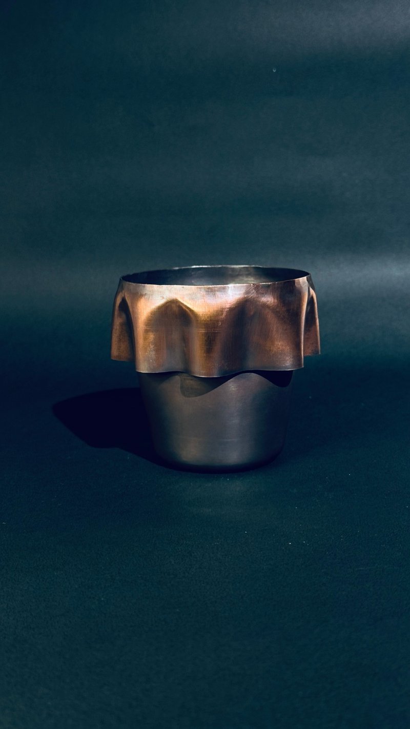 金酉器 紅銅手作金屬盆器 / 套盆 / 立體水盆 - 澎澎裙系列 - 盆栽/植栽 - 銅/黃銅 