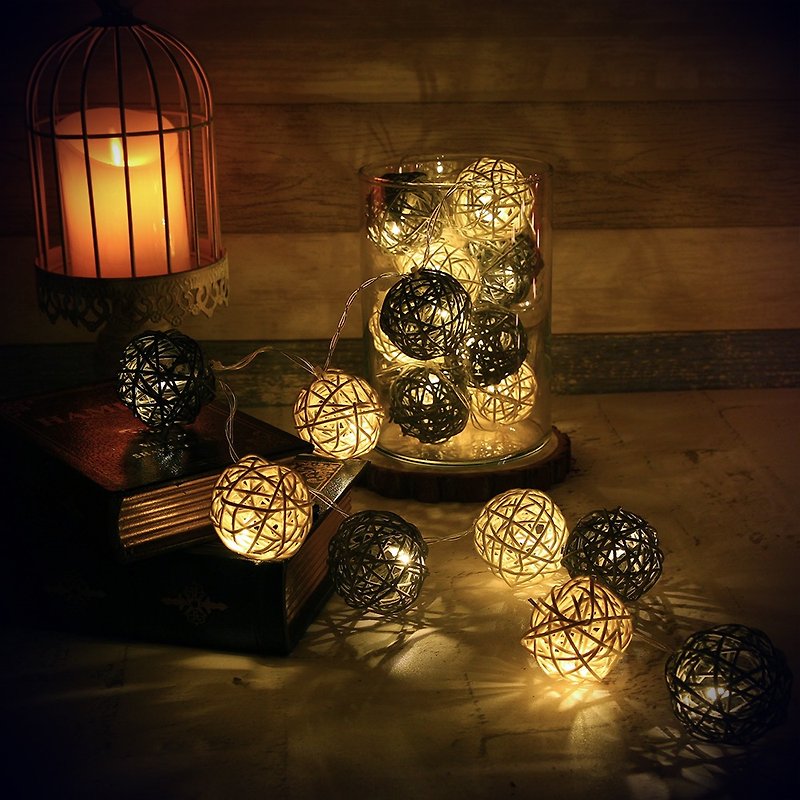 創意燈飾 籐球燈串 電池款 月光鑽石 長度2M LED氣氛燈 聖誕節 - 燈具/燈飾 - 竹 灰色
