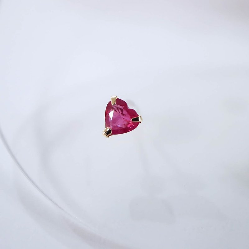 18K yellow gold ruby ​​earrings heart-shaped love heart - Earrings & Clip-ons - Precious Metals 