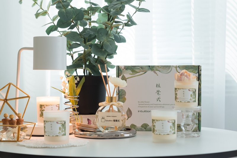 Plant Awakening Style-Scented Candle-Sophia, Goddess of Wisdom - เทียน/เชิงเทียน - แก้ว 