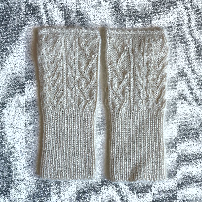 baby alpaca hand knitted hand warmers - Other - Wool White