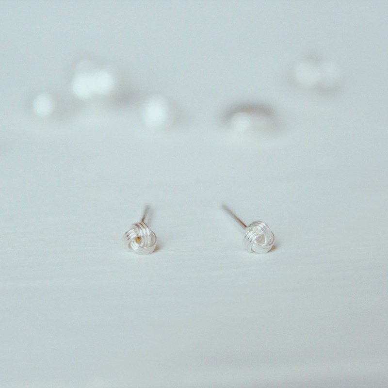 Tiny ball .925 silver earrings - Earrings & Clip-ons - Other Metals 