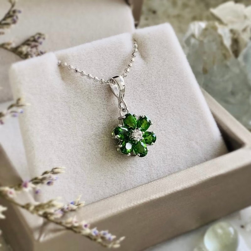 花朵吊墜項鍊, 綠鉻透輝石, 白色鋯石 - 項鍊 - 半寶石 綠色