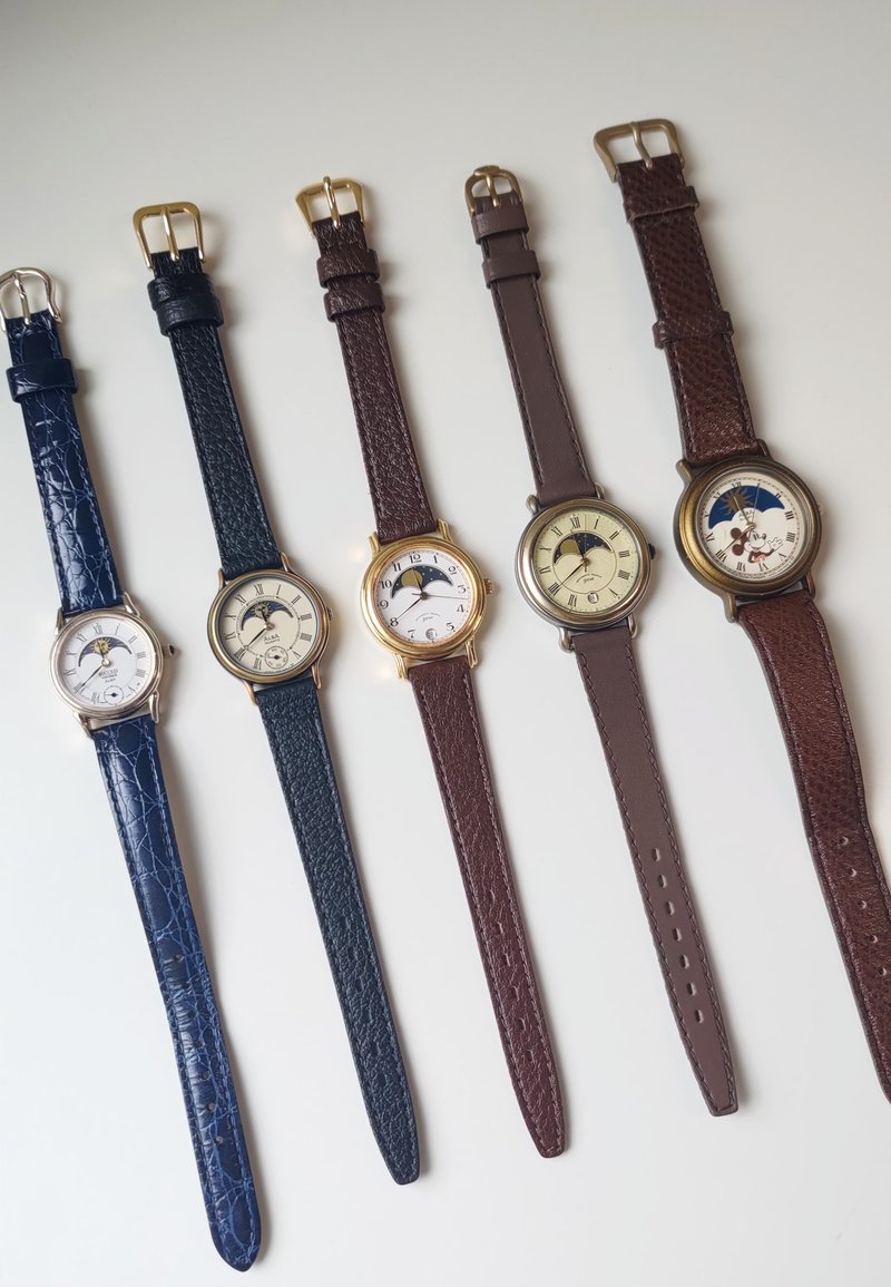 SY Vintage | Antique watch moon phase watch on the shelf preview Seiko Orient Yabo - Women's Watches - Other Metals 