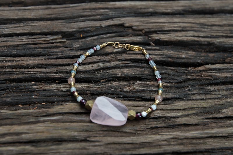 Coming out of print∣ pink crystal garnet moonstone sunstone peach blossom marriage flip fortune bracelet - Bracelets - Gemstone Pink