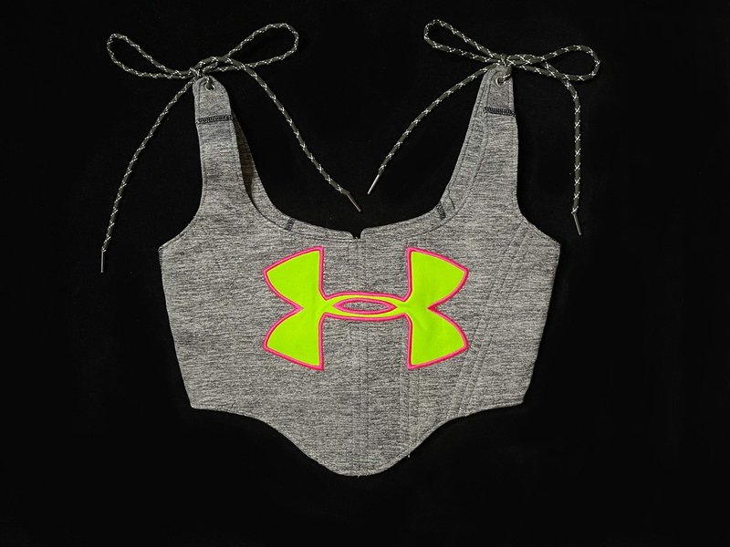 REGETHER 古著改製 sportswear 綁帶馬甲-Under Armour - 背心/無袖上衣 - 棉．麻 灰色