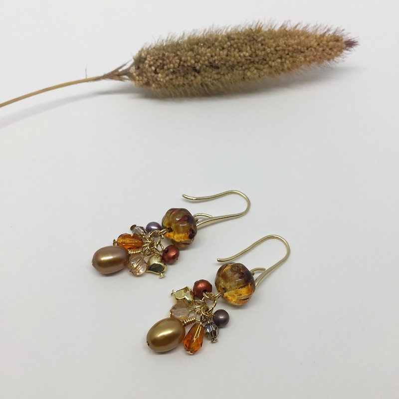 The colors of autumn earrings - Earrings & Clip-ons - Other Materials 