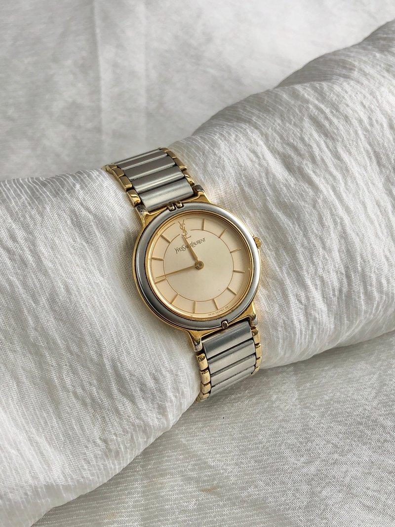 【 日本直送　名牌中古包 】Yves Saint Laurent イヴ・サンローラン 腕時計 シルバー ゴールド ステンレススチール クォーツ msfizj - 女錶 - 不鏽鋼 銀色