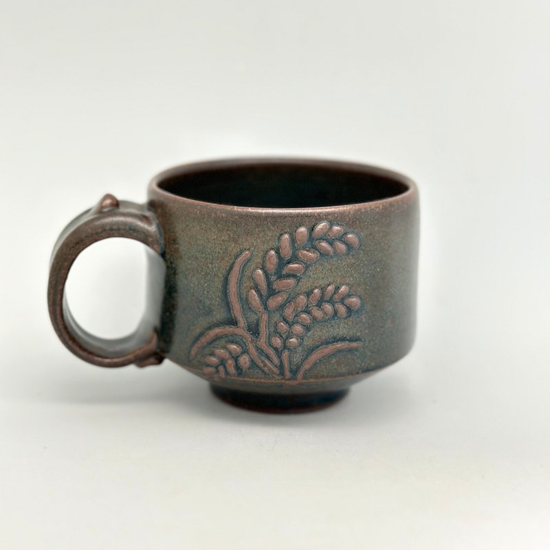 泥繪禾葉深灰藍釉咖啡杯 - 咖啡杯/馬克杯 - 陶 藍色