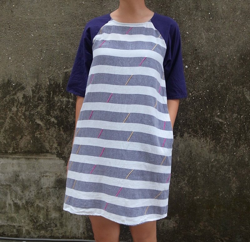 Fair Trade Embroidery Embroidered Hand woven Cotton Long Shirt Stripe - เสื้อผู้หญิง - ผ้าฝ้าย/ผ้าลินิน สีน้ำเงิน