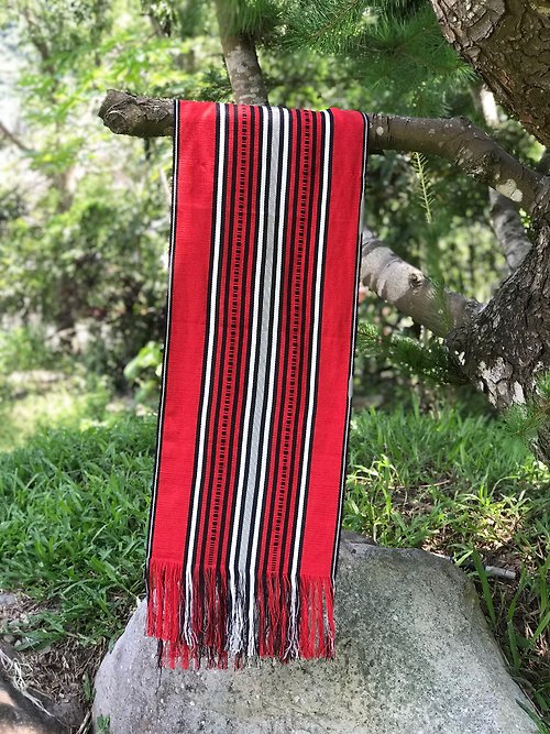 熊肯作織布的家 布同凡響-紅白黑圖騰精緻手工藝桌巾/裝飾織布