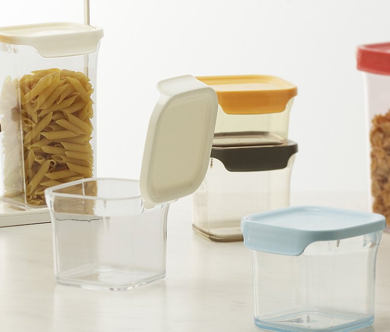 Japan LIBERALISTA kitchen storage storage tank (medium) - Lunch Boxes - Plastic 