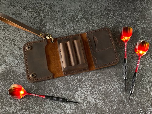 オーダーのオリジナルダーツケース ブラウン ダーツケース カメオ スキニーレザー （SKINNY LEATHER） : ER