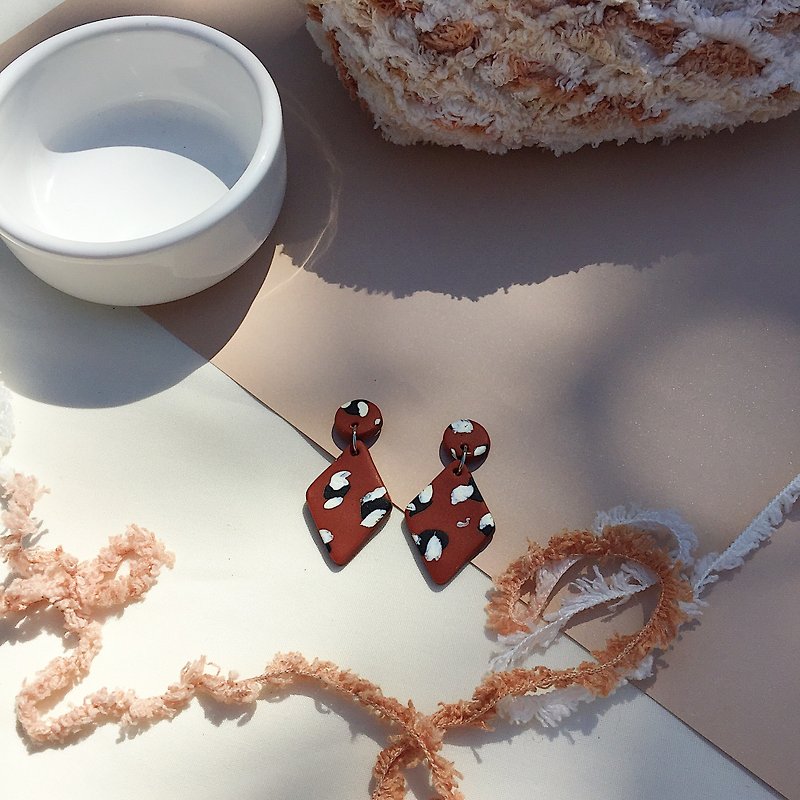 Handmade Polymer Clay Earrings earrings Leopard collection - 耳環/耳夾 - 其他材質 咖啡色