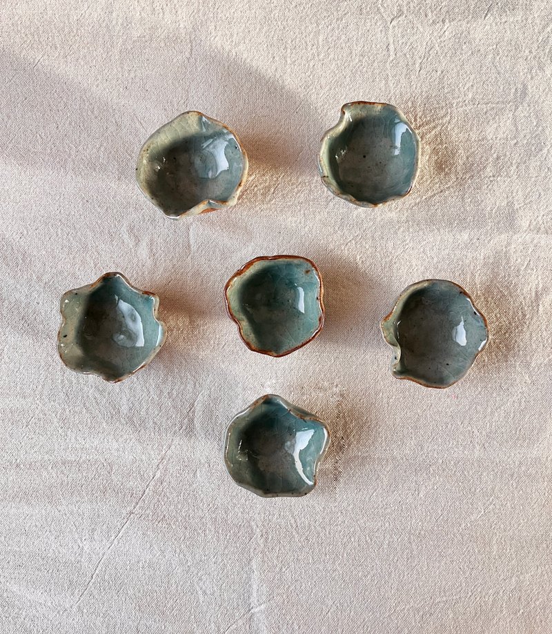 Blue Cave small tea cups 6 pieces | Pottery - ถ้วย - ดินเผา สีน้ำเงิน