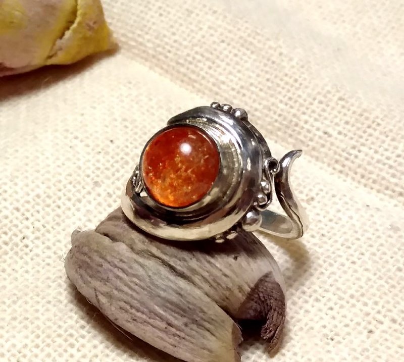 [Sterling Silver Rings Series] South Indian Sun Stone Ring - แหวนทั่วไป - เครื่องเพชรพลอย สีส้ม