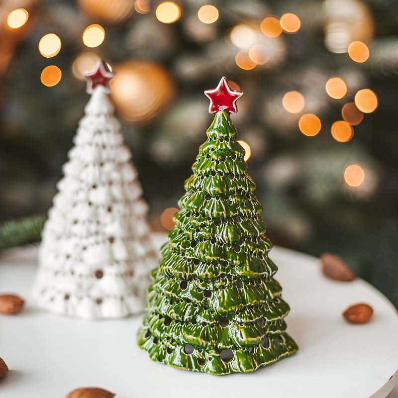 Ceramic Christmas Tree Tea Light Holder - 香氛蠟燭/燭台 - 陶 