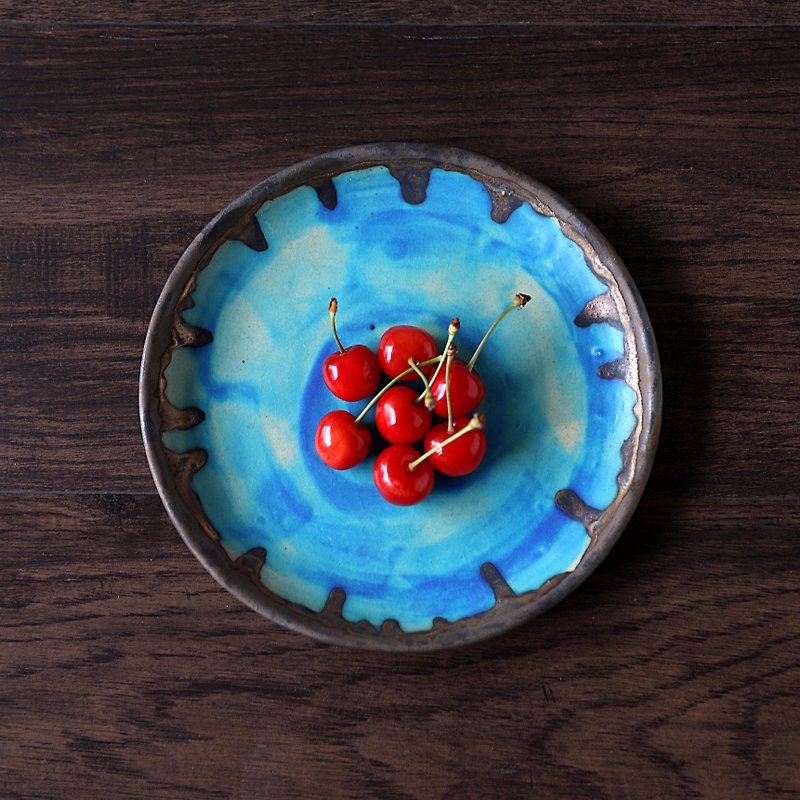 ターコイズブルーの平皿 - 盤子/餐盤 - 陶 藍色