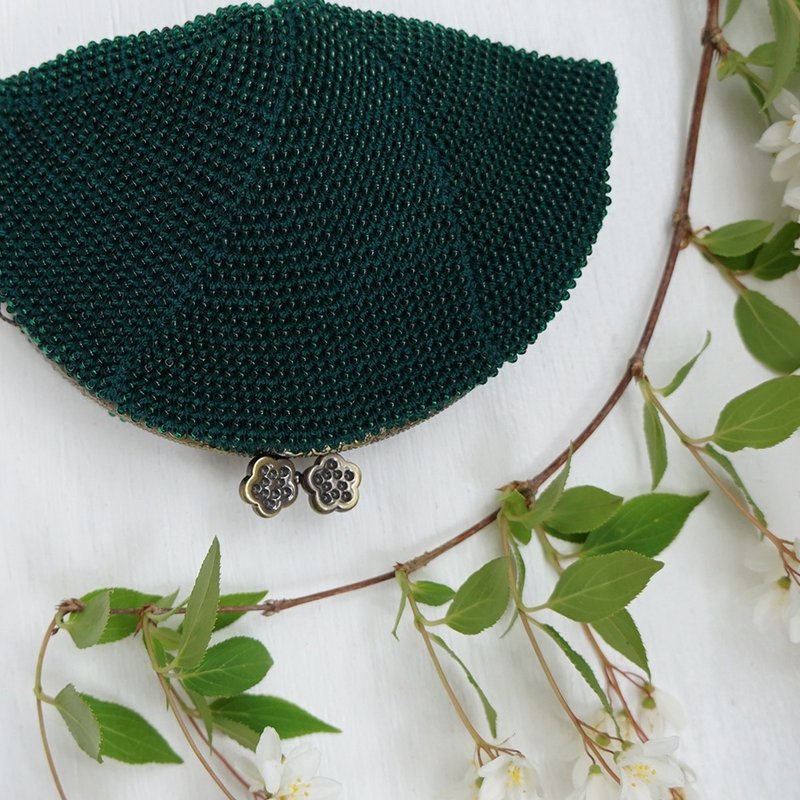 Ba-ba handmade Seedbeads crochet pouch No.1671 - 化妝包/收納袋 - 其他材質 綠色