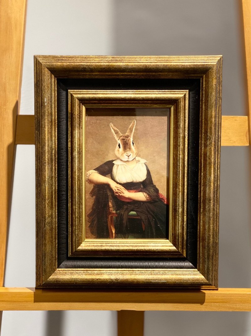 Imitation classical portrait of Mrs. Rabbit (with frame) - โปสเตอร์ - กระดาษ สีทอง