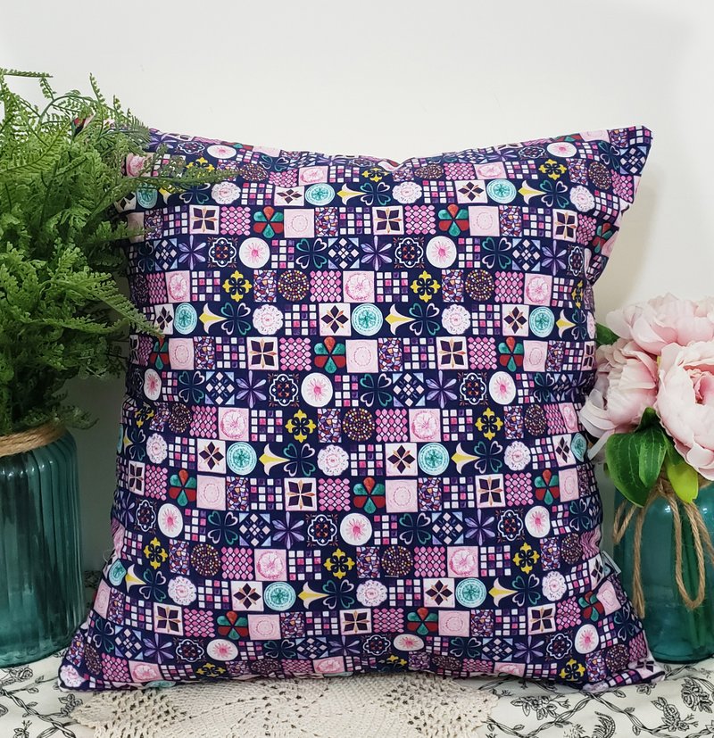 Nordic characteristics super beautiful purple mosaic style pattern pillow pillow cushion pillow cover - หมอน - ผ้าฝ้าย/ผ้าลินิน สีม่วง