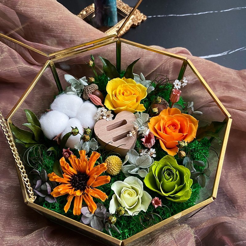 【森】プリザーブドフラワー リングボックス 結婚祝い 日本輸入プリザーブドフラワー - 収納用品 - 寄せ植え・花 