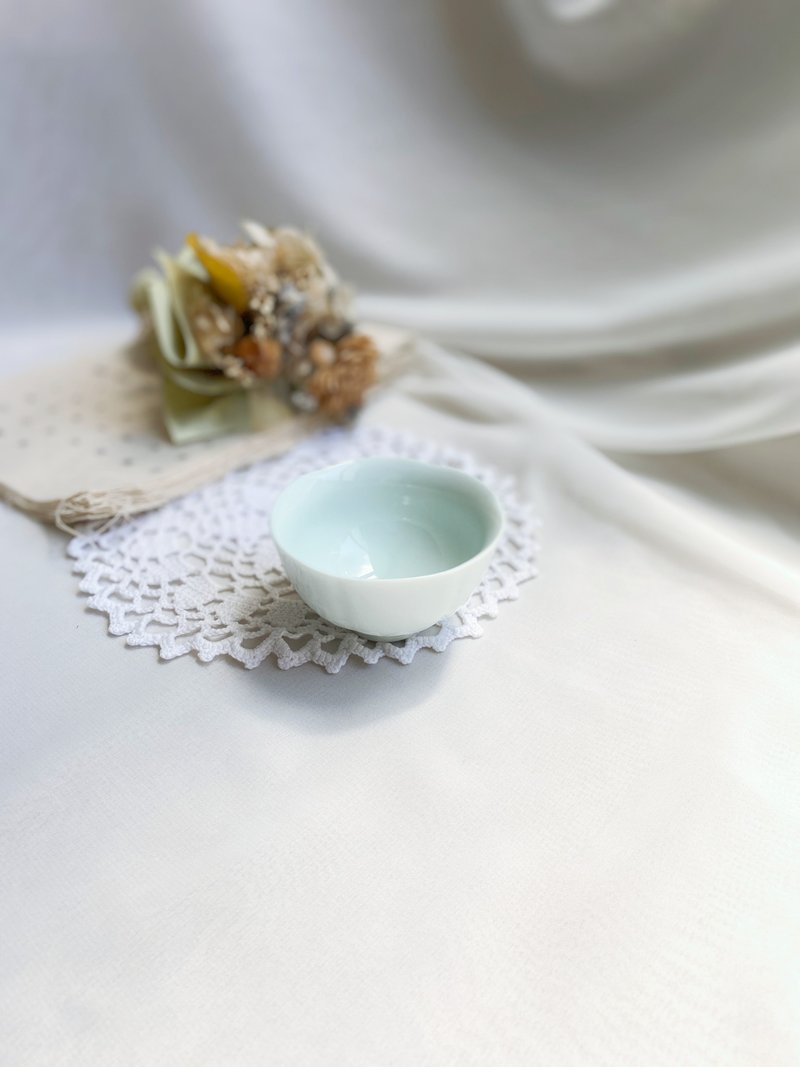 【好日戀物】日本帶回日本製酒井青瓷花邊小茶杯 - 茶壺/茶杯/茶具 - 陶 多色