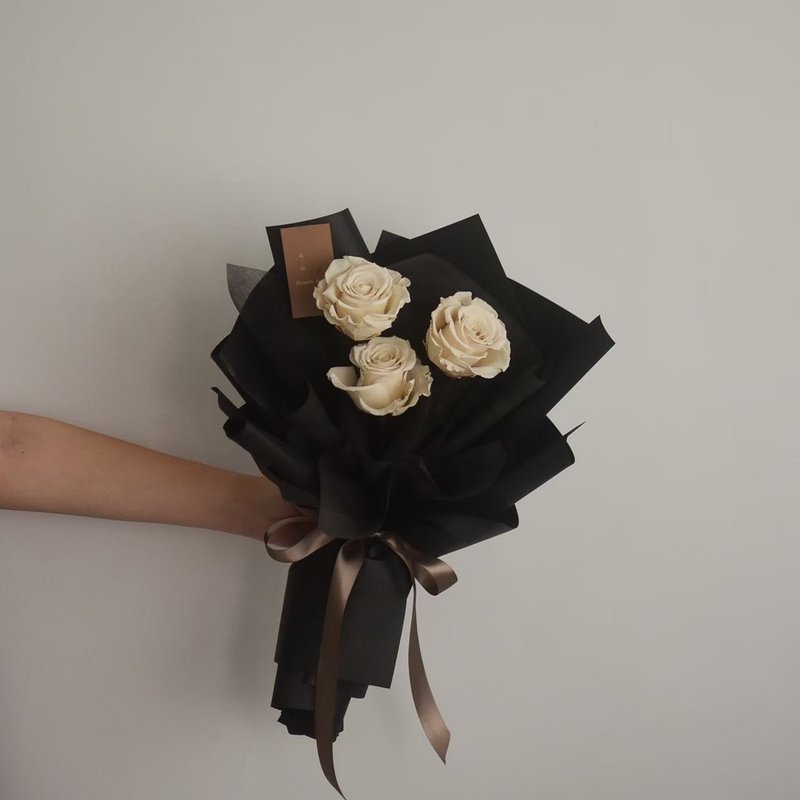 /3 Ecuador rose bouquets/Birthday bouquet Proposal Immortal Flowers Opening Graduation Gifts Dried Flowers - Dried Flowers & Bouquets - Plants & Flowers White