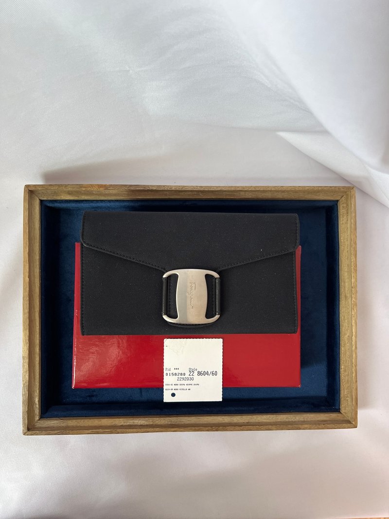 FERRAGAMO long wallet 長皮夾 錢包 銀包 加配鏈條肩帶 - 錢包/皮夾/長短夾 - 其他材質 黑色