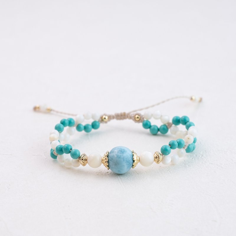 Larimar Turquoise Mother of Pearl Macrame Bracelet - สร้อยข้อมือ - คริสตัล 