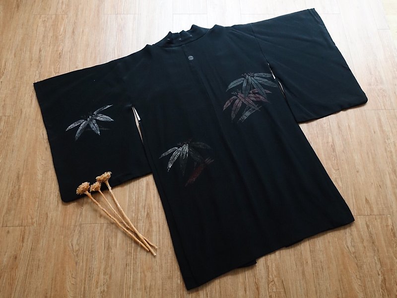 Vintage Kimono / Feathered no.110 - เสื้อแจ็คเก็ต - ผ้าไหม สีดำ