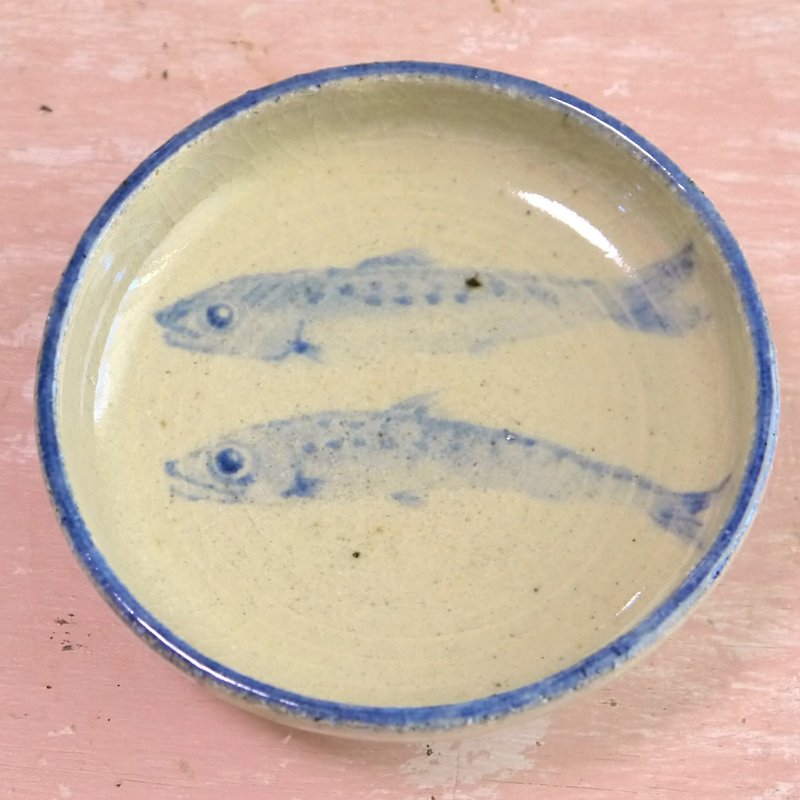 Two plates of fish sardines - จานเล็ก - ดินเผา สีน้ำเงิน
