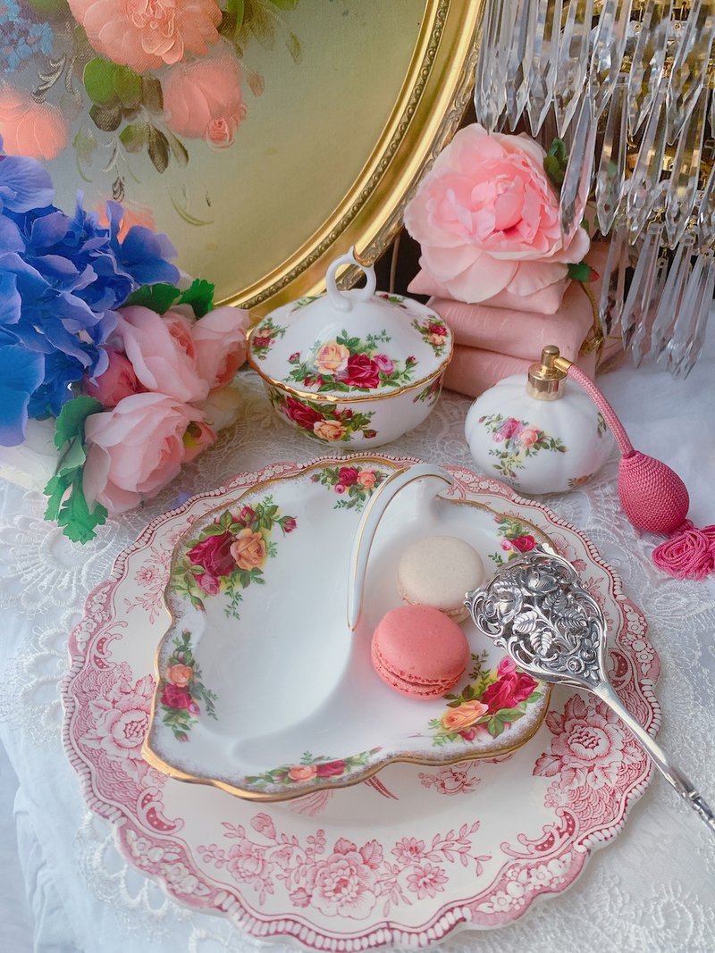 英國骨瓷皇家阿爾巴特Royal Albert 老鎮玫瑰飾品碟點心碟水果碟 - 盤子/餐盤/盤架 - 瓷 多色