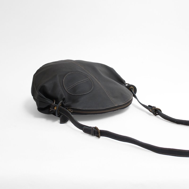 Made to order shoulder bag, all leather - Messenger Bags & Sling Bags - Genuine Leather Black